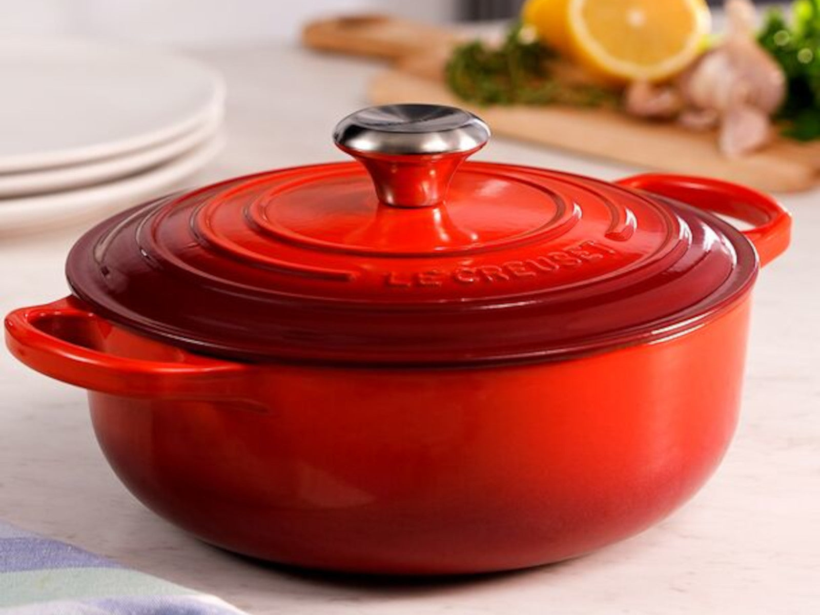 Le Creuset Sauteuse Signature rund kirschrot 24cm - Produktbild 8