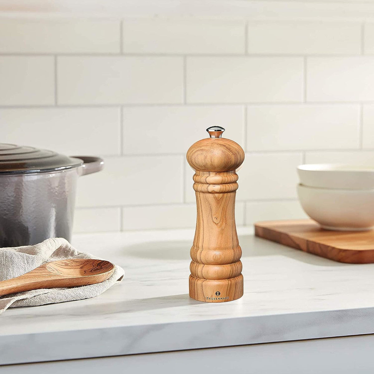 Zassenhaus 23367 Pfeffermühle Berlin Olivenholz 18 cm