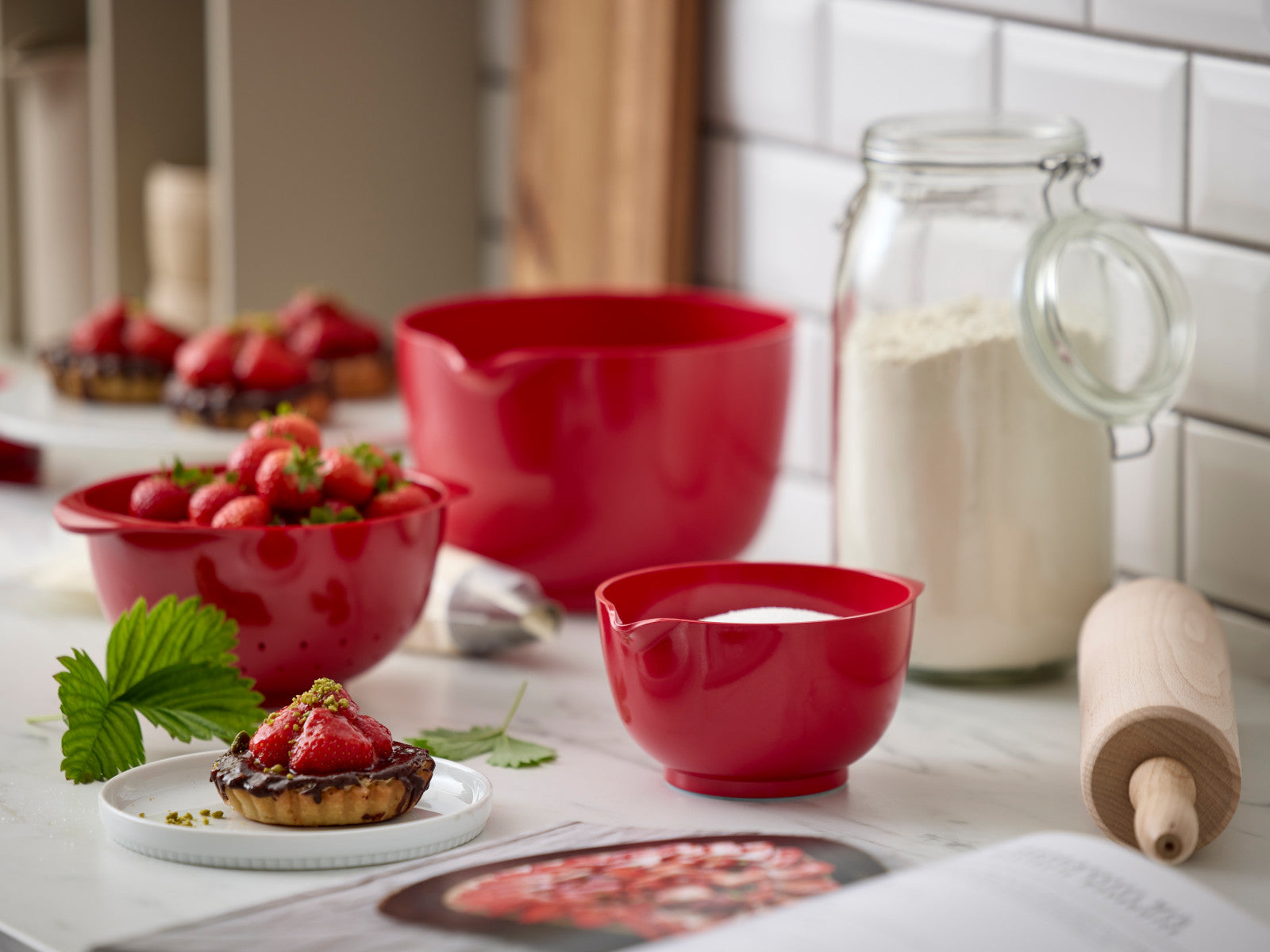 Rosti Margrethe Seiher rot 1,5l Lifestyle 1