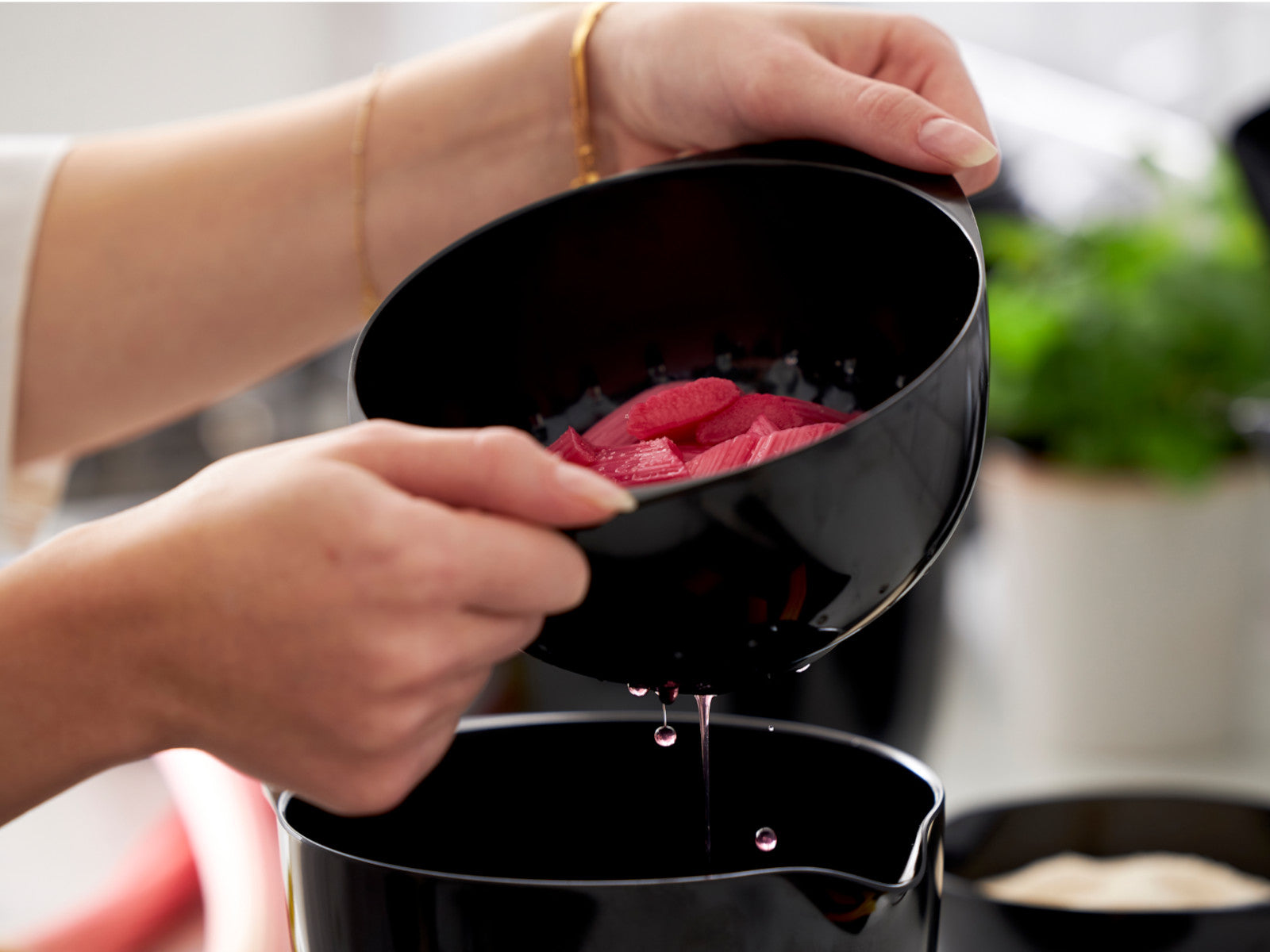 Rosti Margrethe Seiher schwarz 4l Lifestyle 3