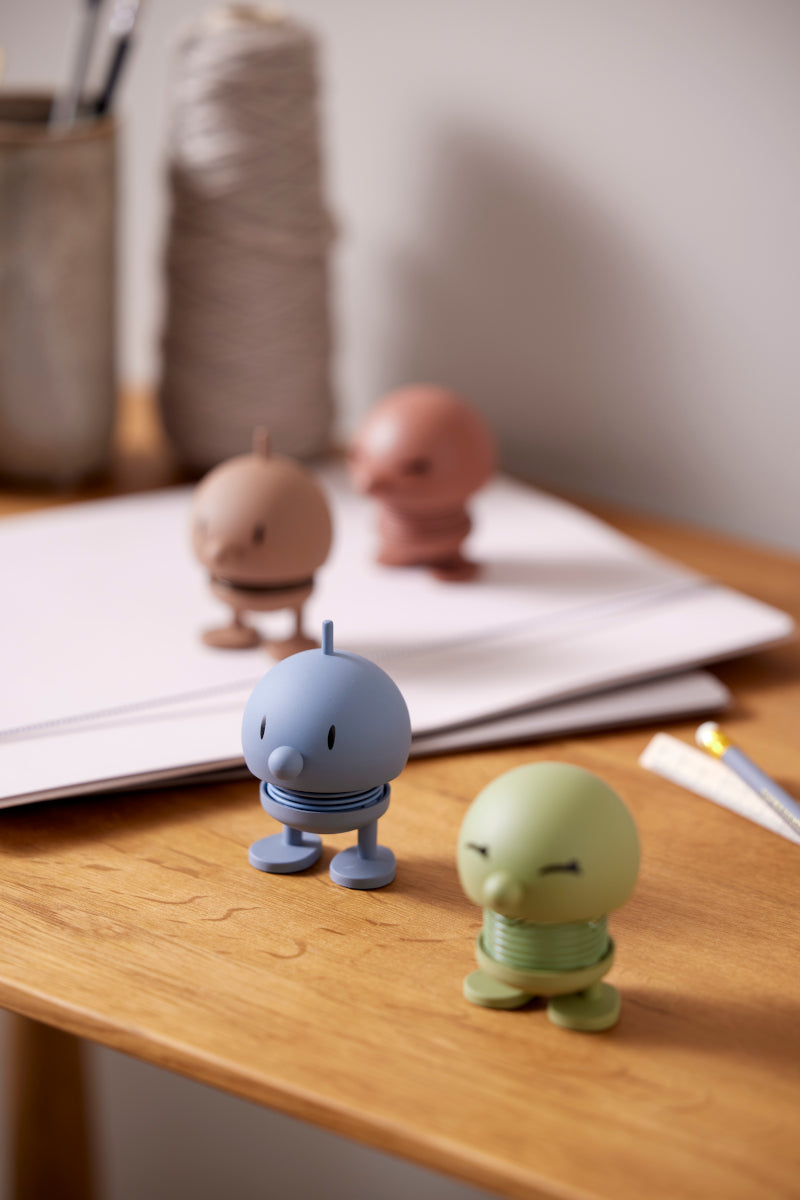 Hoptimist Soft Bimble S Ruby 7,6cm Lifestyle 1