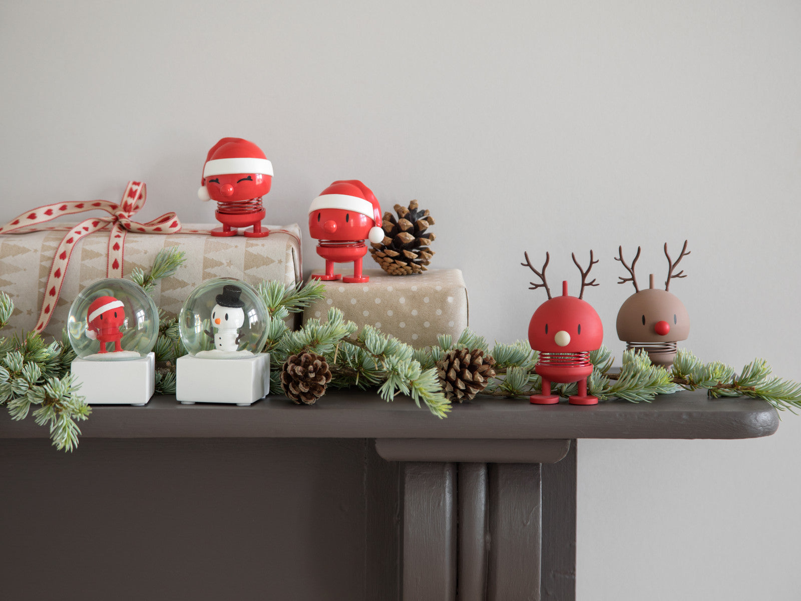 Hoptimist Reindeer Bumble M red 7,5cm Lifestyle 3