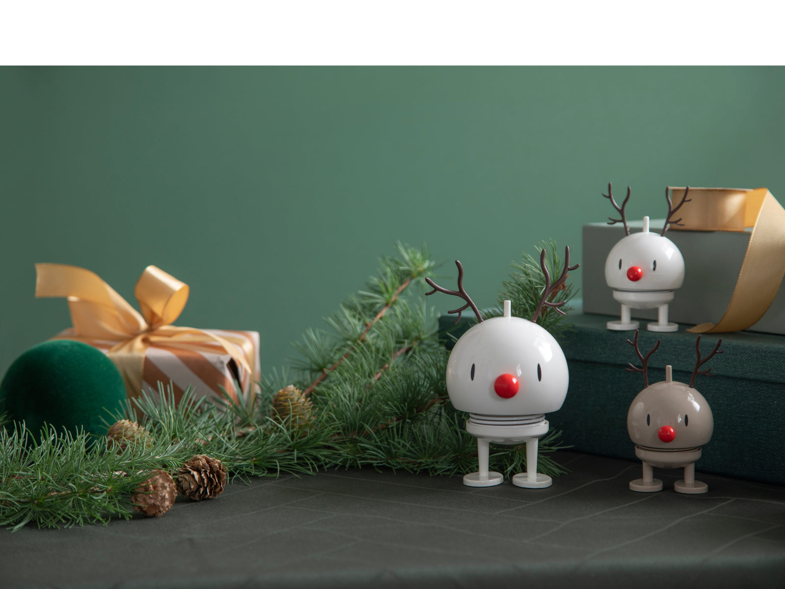 Hoptimist Bumble M white Reindeer 15,2cm Freisteller2