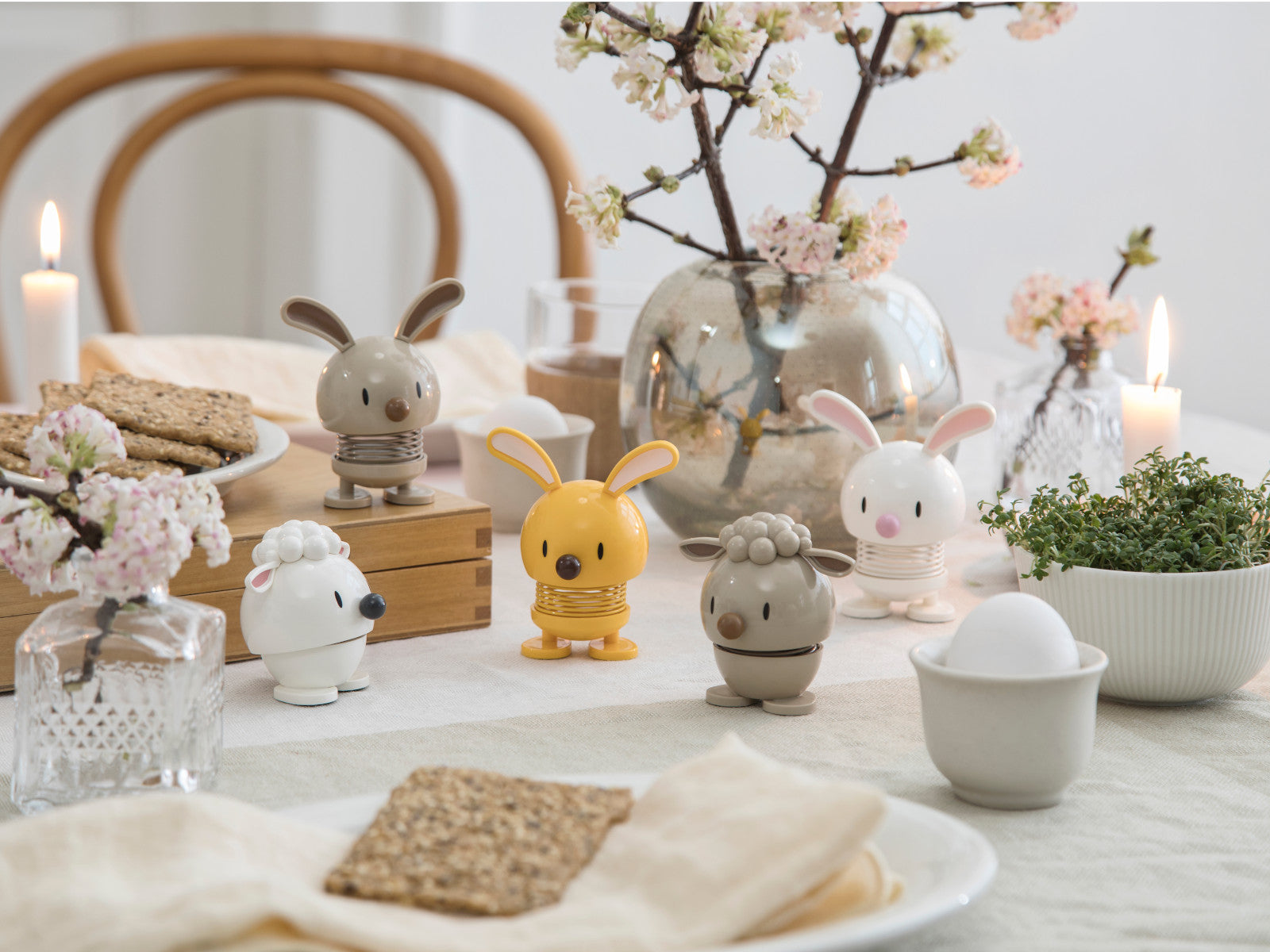 Hoptimist Bunny Latte 7,2cm Lifestyle 2