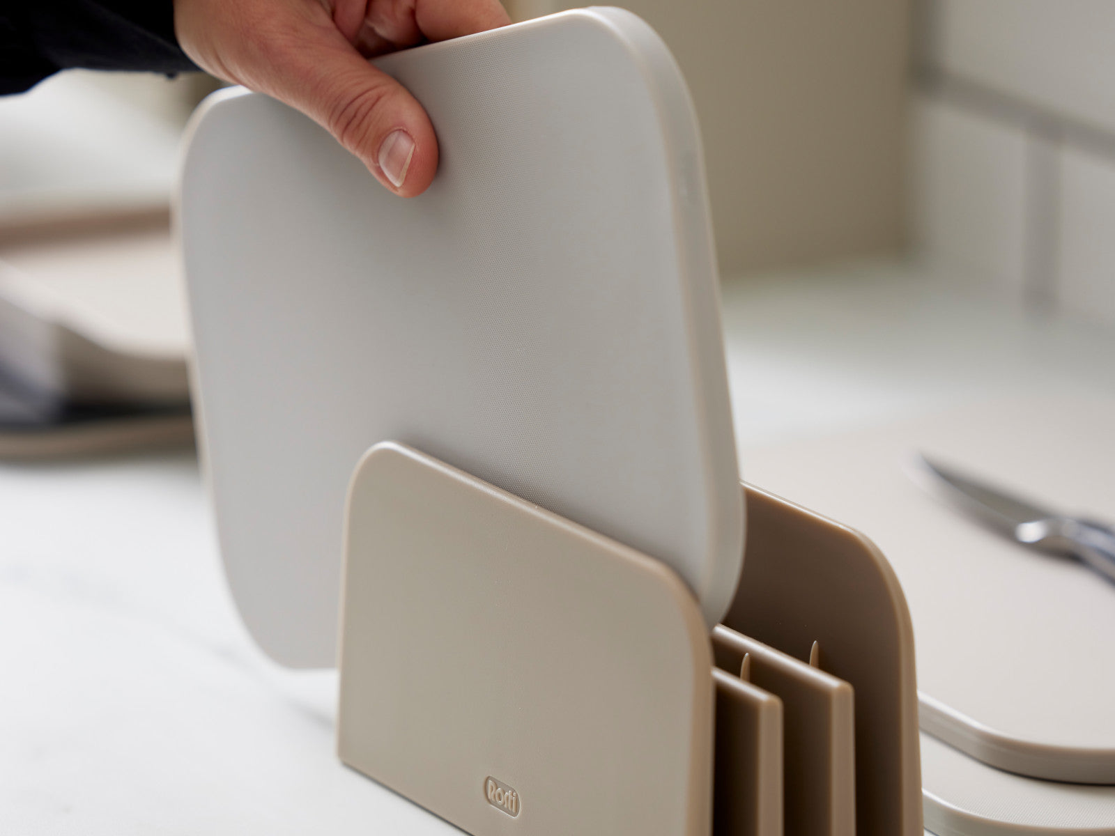 Rosti Choptima Schneidebrett humus Set3 Lifestyle 5