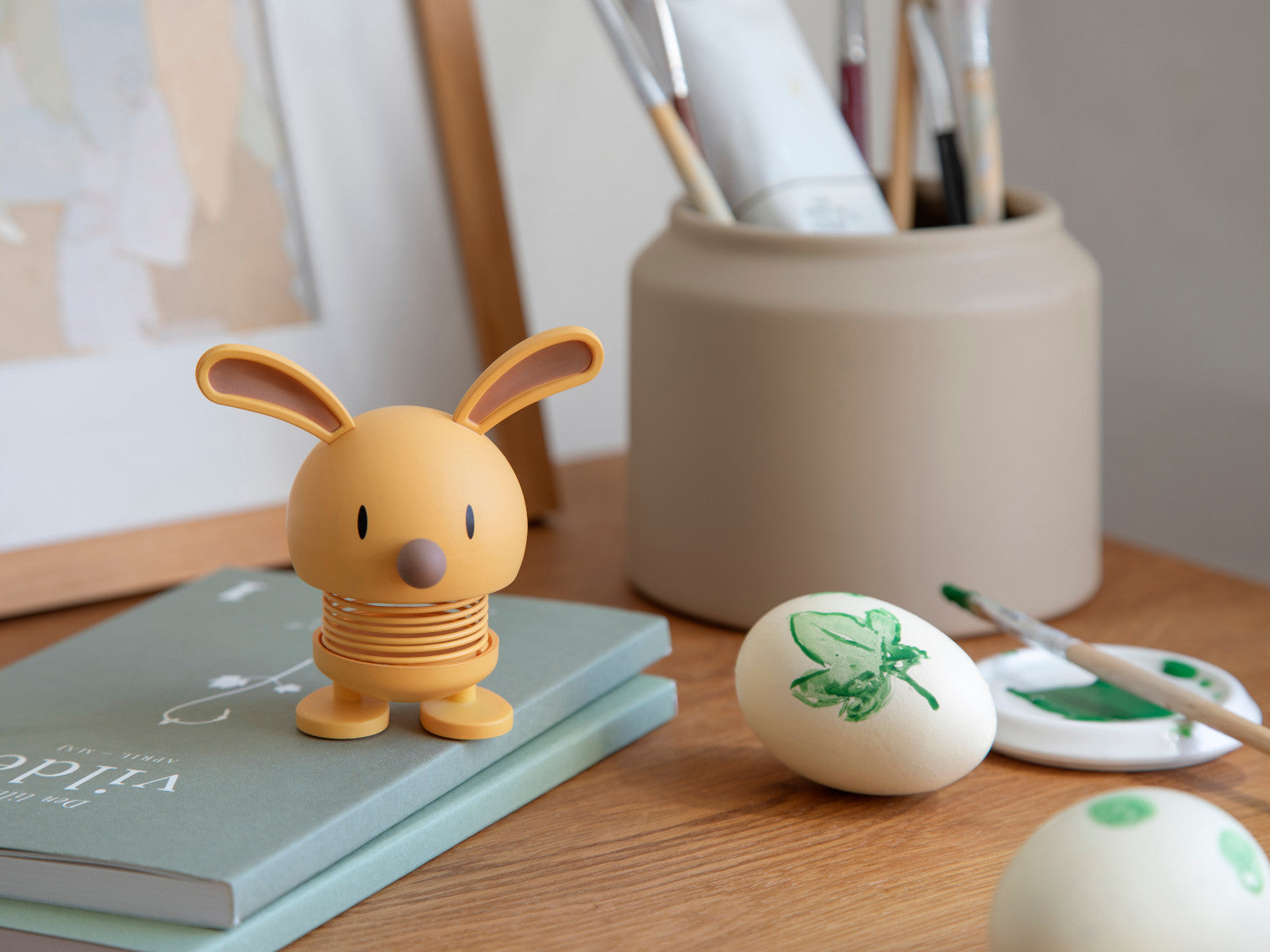 Hoptimist Soft Bunny S Mimosa 6,8cm Lifestyle 2