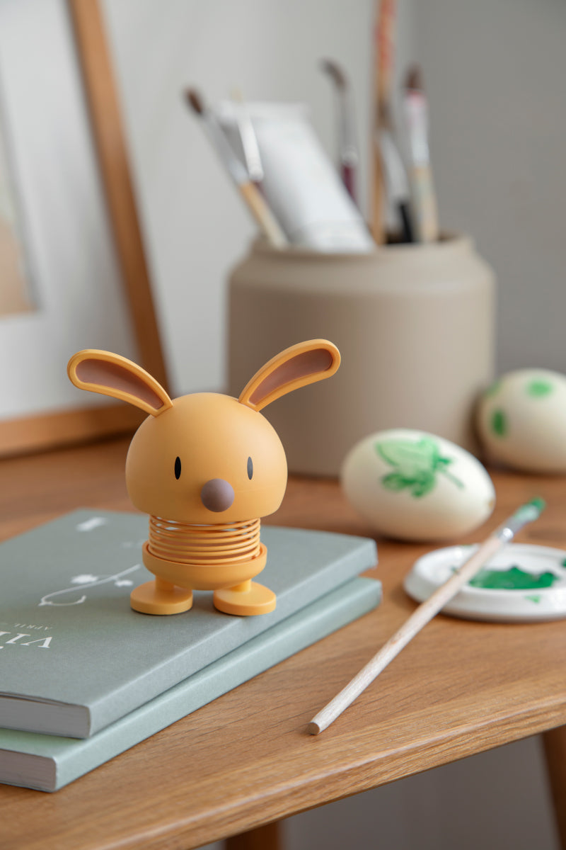 Hoptimist Soft Bunny S Mimosa 6,8cm Lifestyle 4
