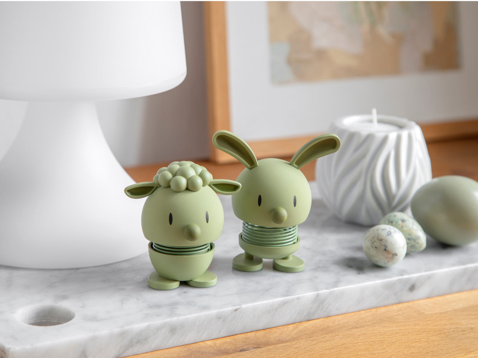 Hoptimist Soft Bunny S Olive 6,8cm Lifestyle 1