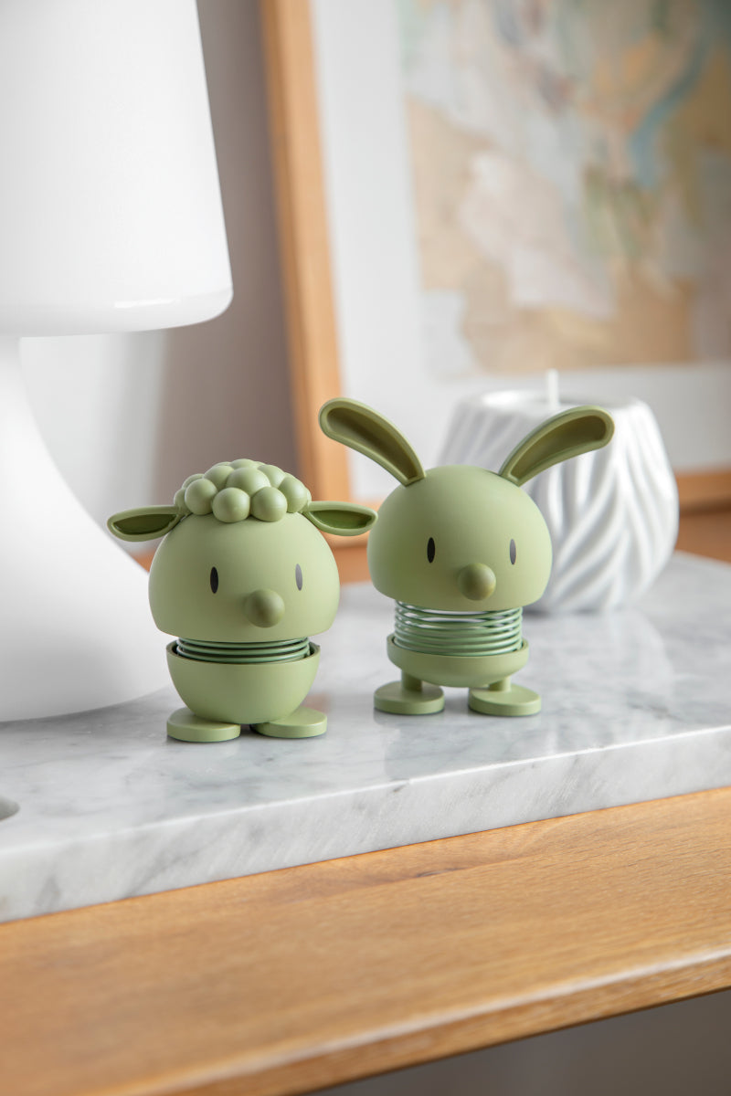 Hoptimist Soft Bunny S Olive 6,8cm Lifestyle 8