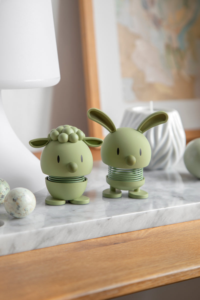 Hoptimist Soft Bunny S Olive 6,8cm Lifestyle 7