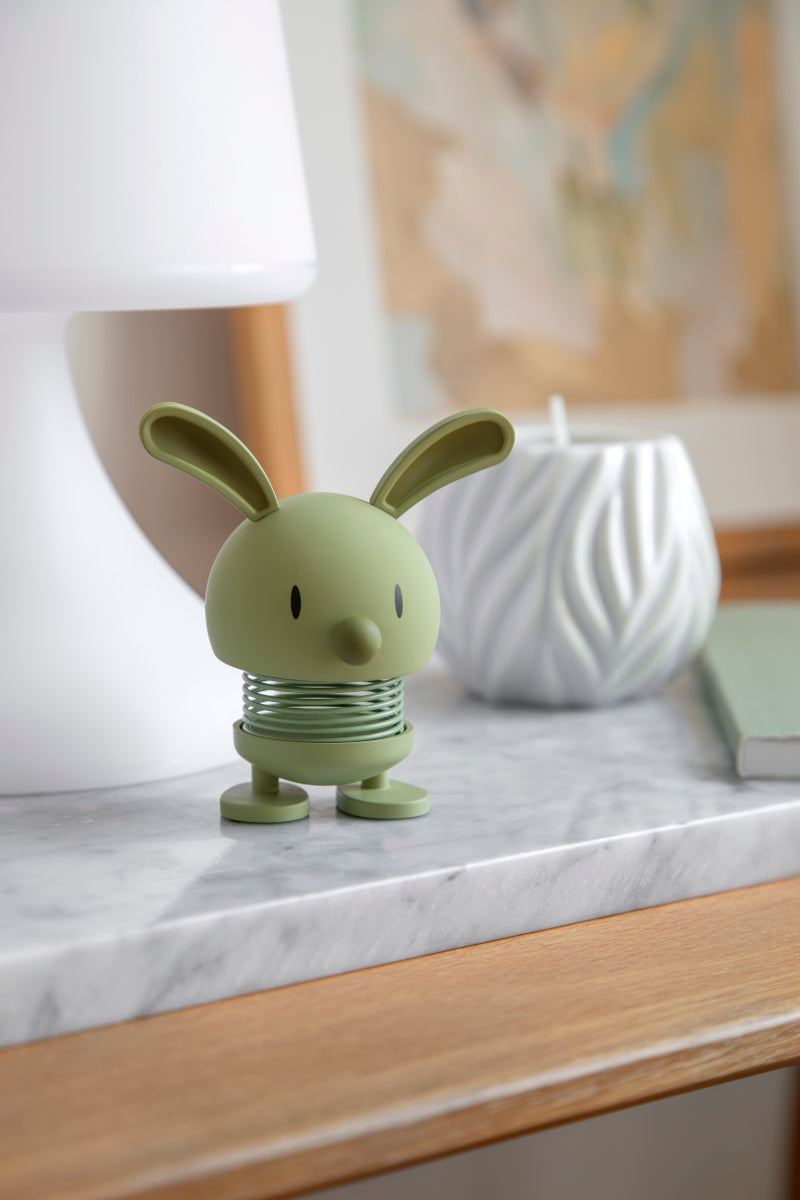 Hoptimist Soft Bunny S Olive 6,8cm Lifestyle 5
