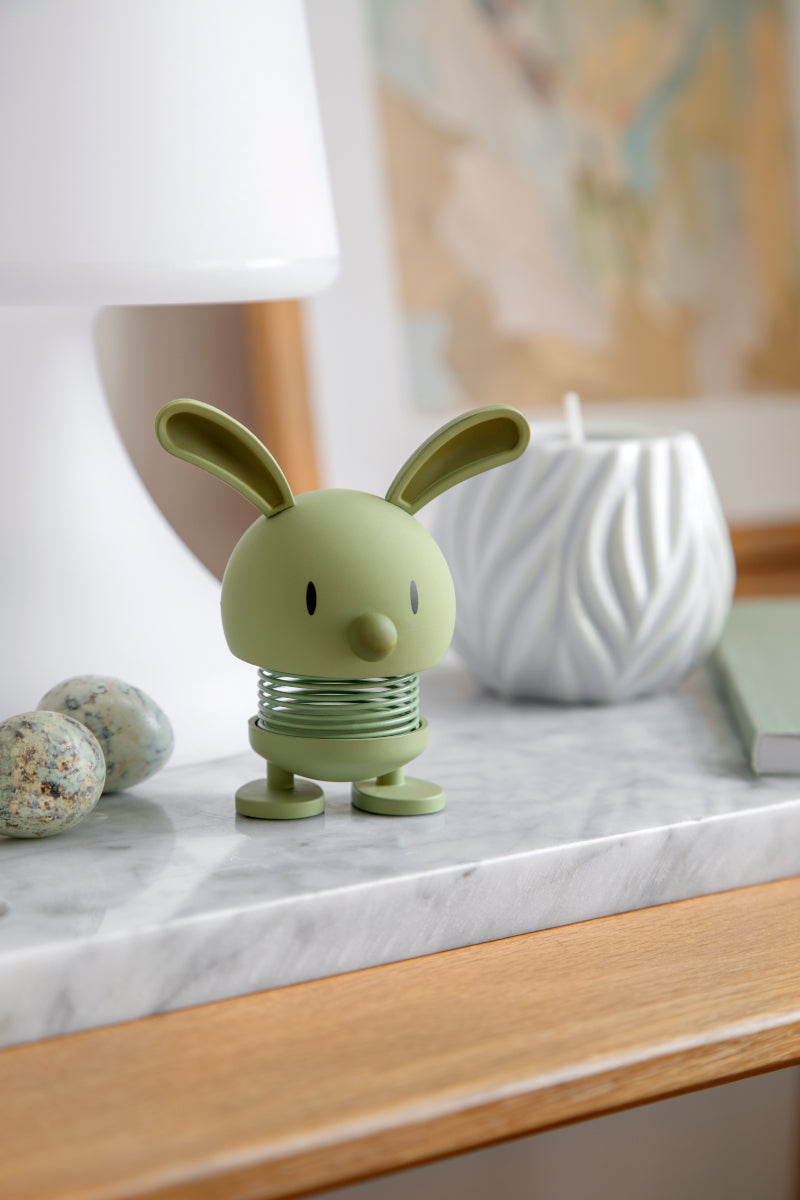 Hoptimist Soft Bunny S Olive 6,8cm Lifestyle 6