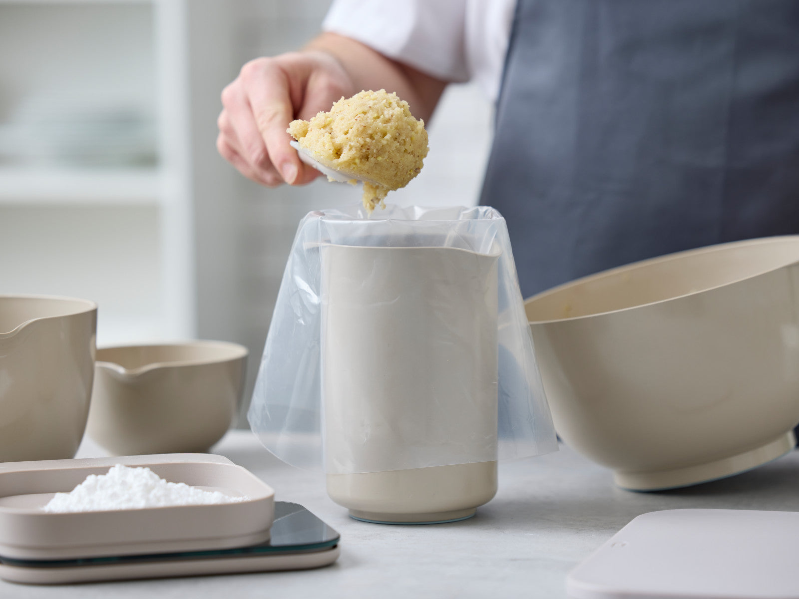 Rosti Margrethe Schüssel humus 3l Lifestyle 1