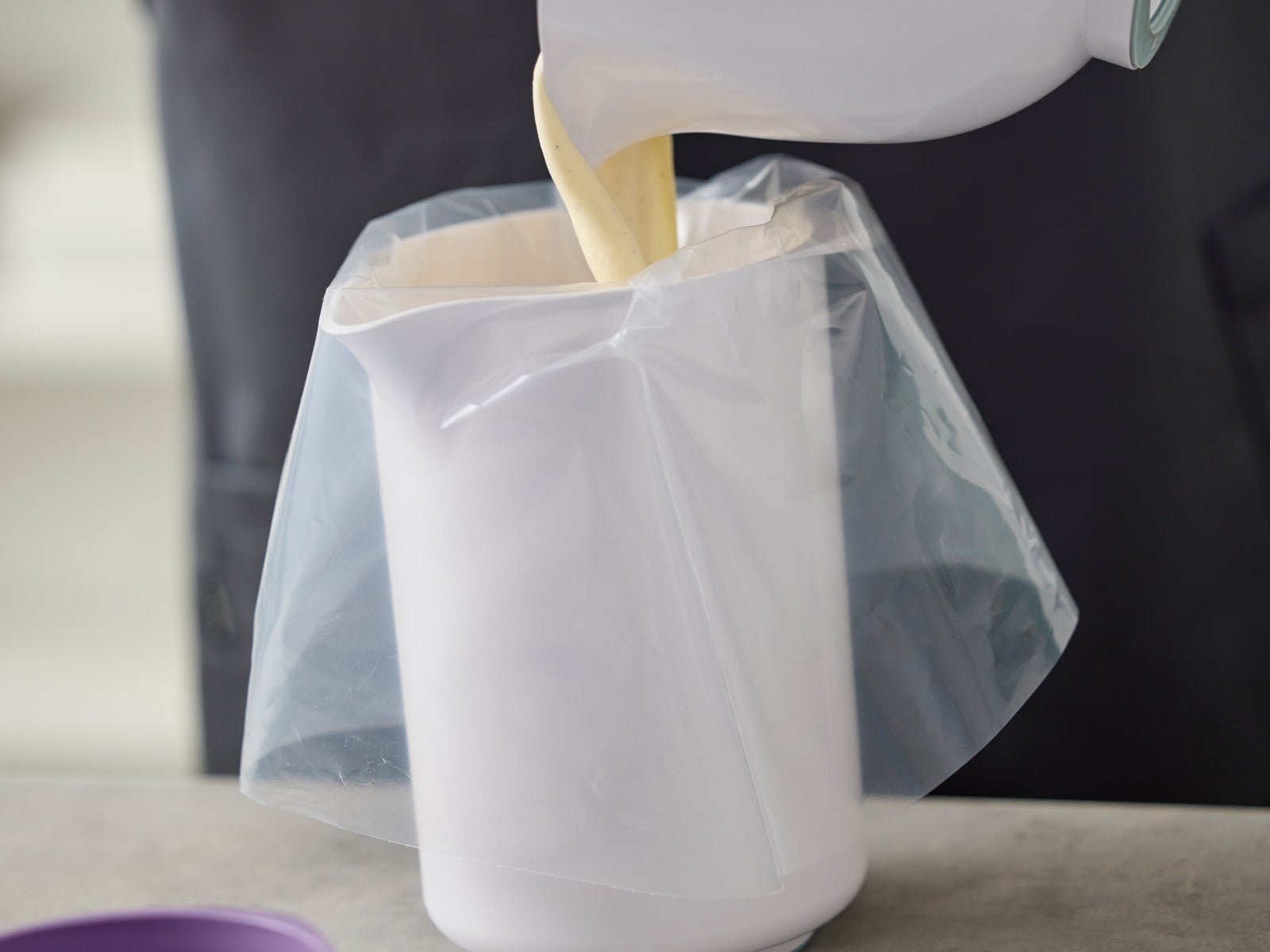 Rosti Rührbecher Classic weiss 1,25l Lifestyle 2