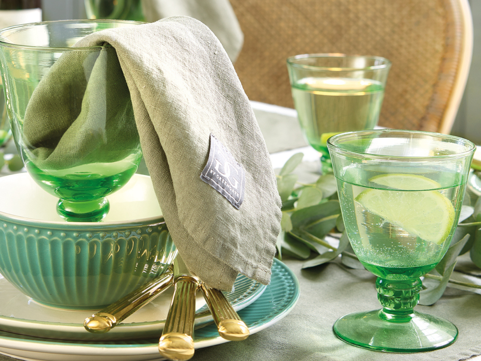 Greengate Alice Brotteller dusty green 17,5cm Set6 Lifestyle2