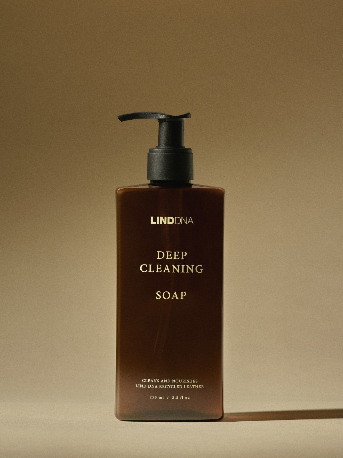 LIND DNA Deep Cleaning Soap 0,25l - Produktbild 4
