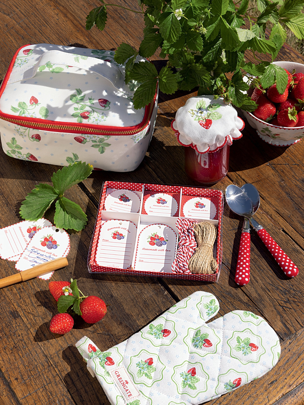 Greengate Naturkorb strawberry 2tlg Lifestyle 2