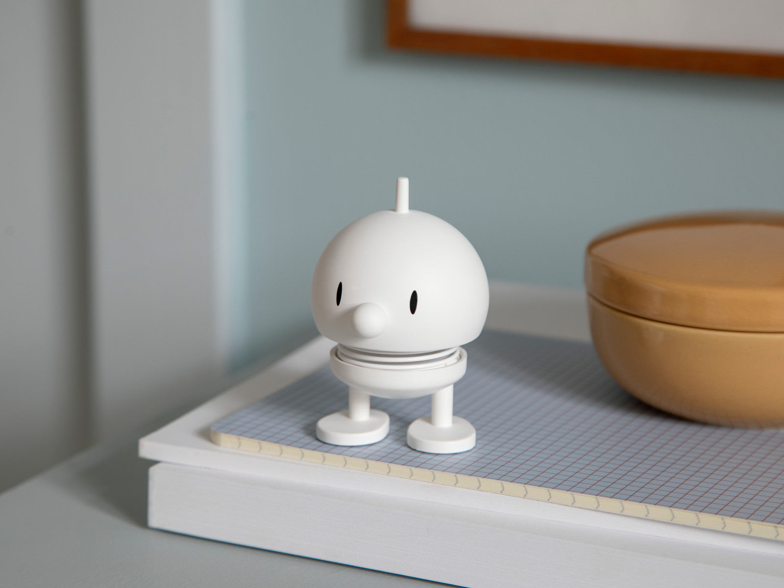 Hoptimist Soft Bumble S White 7,6cm Lifestyle 2