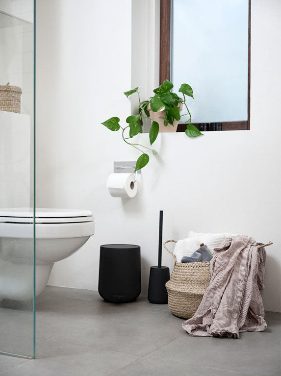 Zone Denmark Nova Pedaleimer black 5L Lifestyle