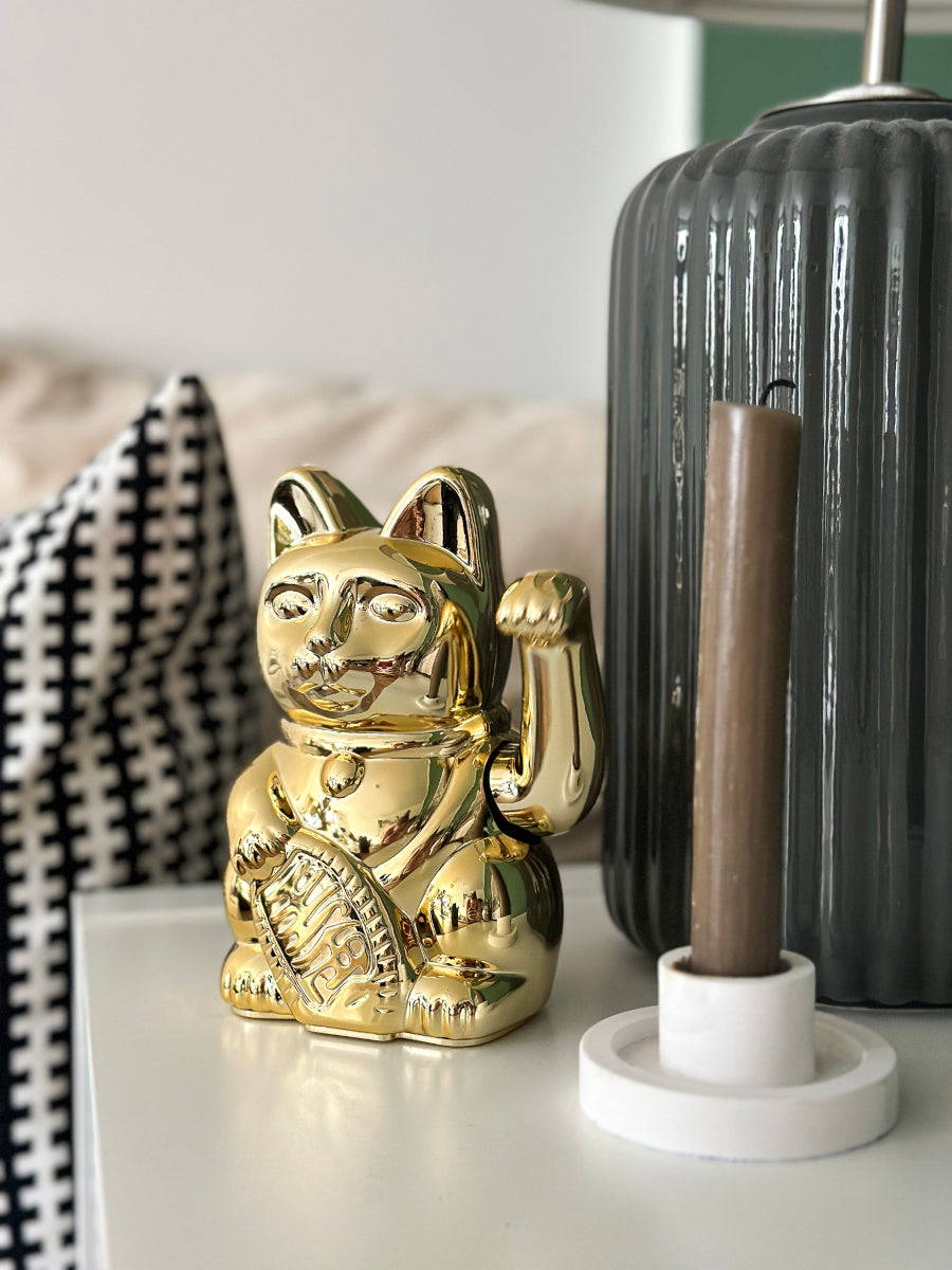 Donkey Products Lucky Cat Egypt Winkekatze gold 15cm Lifestyle 2