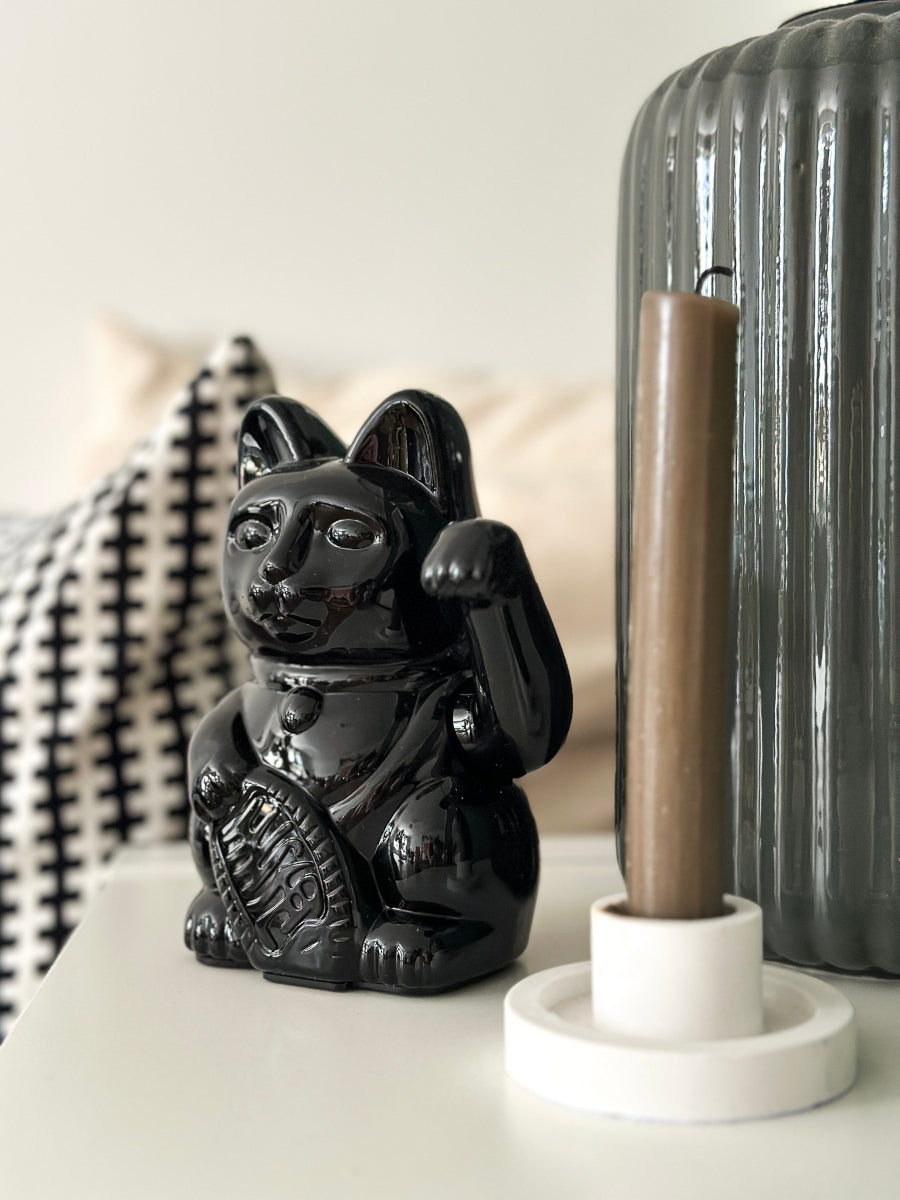 Donkey Products Lucky Cat Egypt Winkekatze schwarz 15cm Lifestyle 1