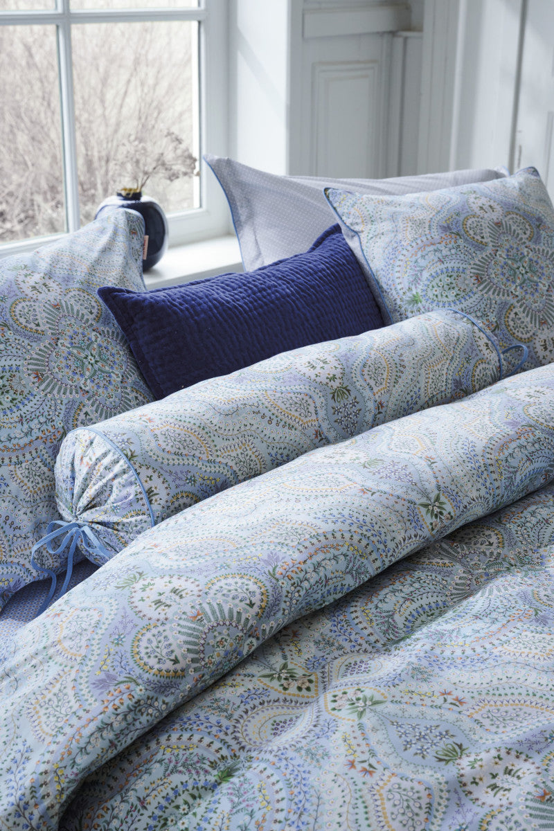 Pip Studio Moon Flower Kissen hellblau 53x53cm (1 Stück) – Tischideen & Ambiente