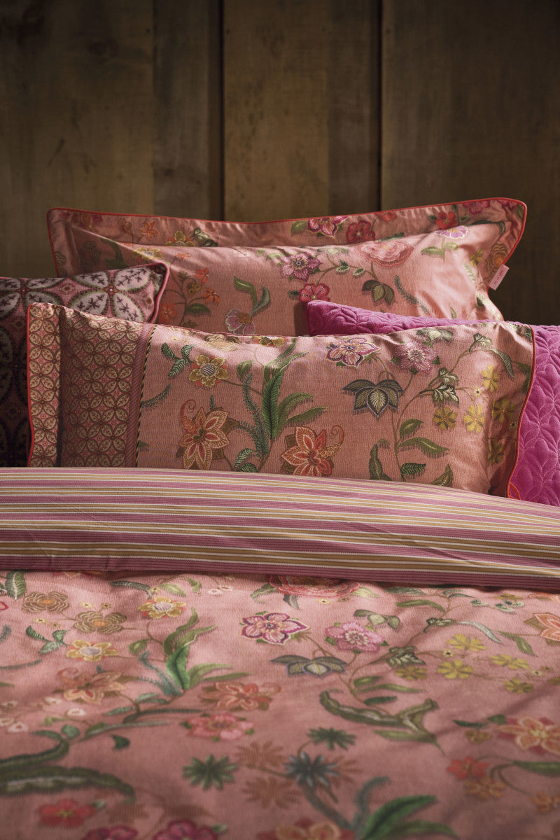 Pip Studio Coco Flower Kissen koralle 35x60cm (1 Stück) Lifestyle 1