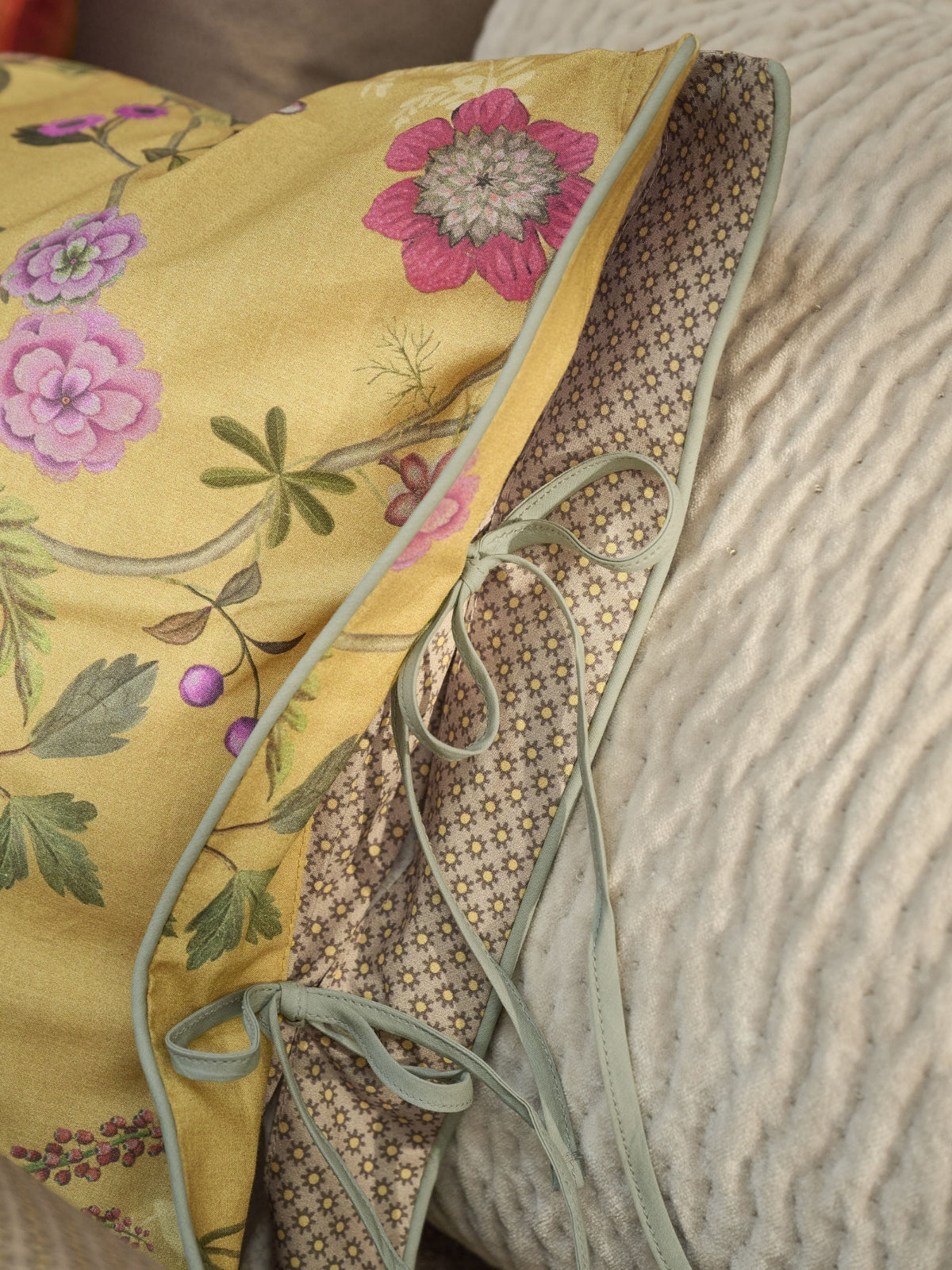 Pip Studio Bodhi Flower Bettwäsche gelb 135x200cm (1 Stück) Lifestyle 3