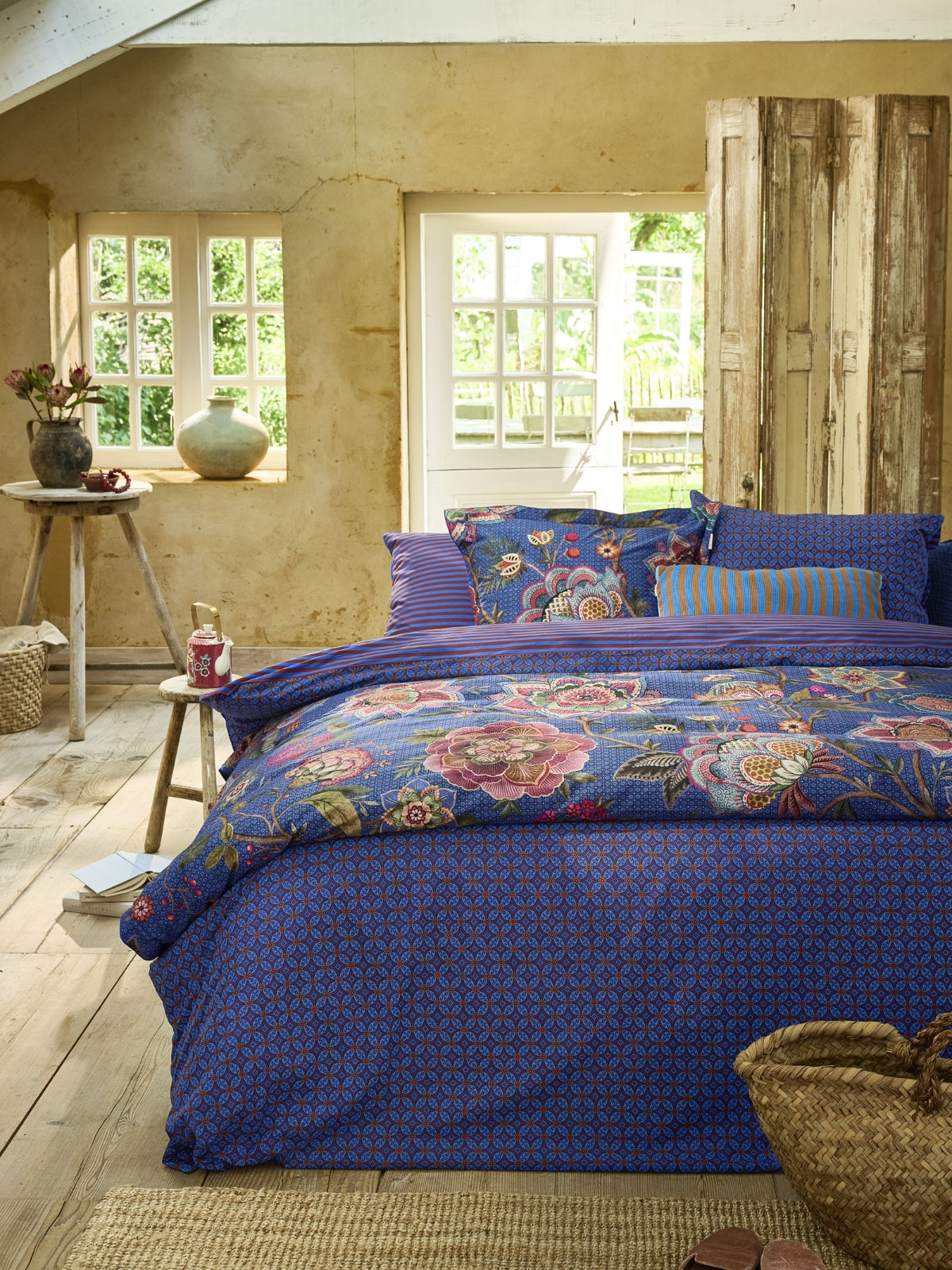 Pip Studio Bombay Bold Bettwäsche blau 135x200cm (1 Stück) Lifestyle 3