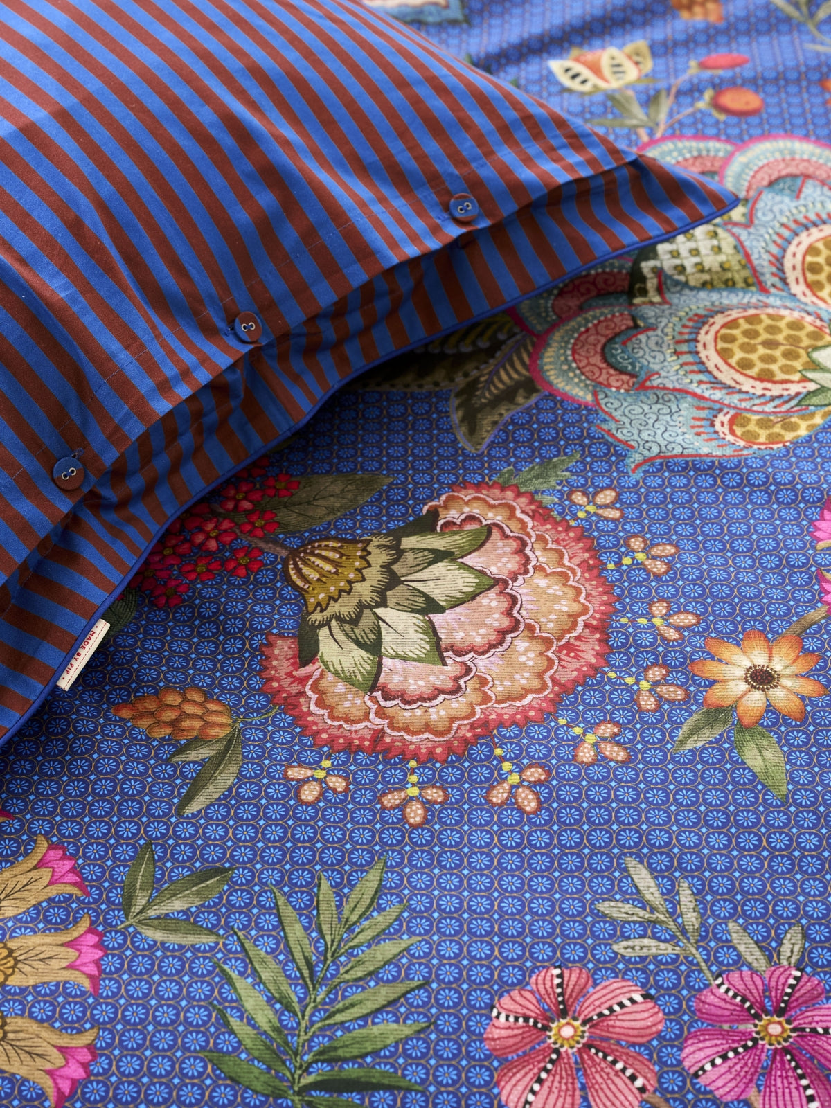 Pip Studio Bombay Bold Bettwäsche blau 135x200cm (1 Stück) Lifestyle 6