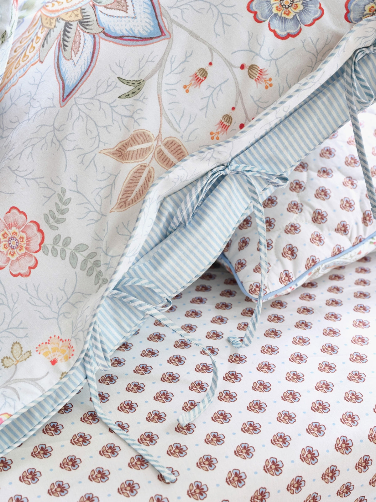 Pip Studio Mumbai Morning Bettwäsche blau 135x200cm (1 Stück) Lifestyle 7