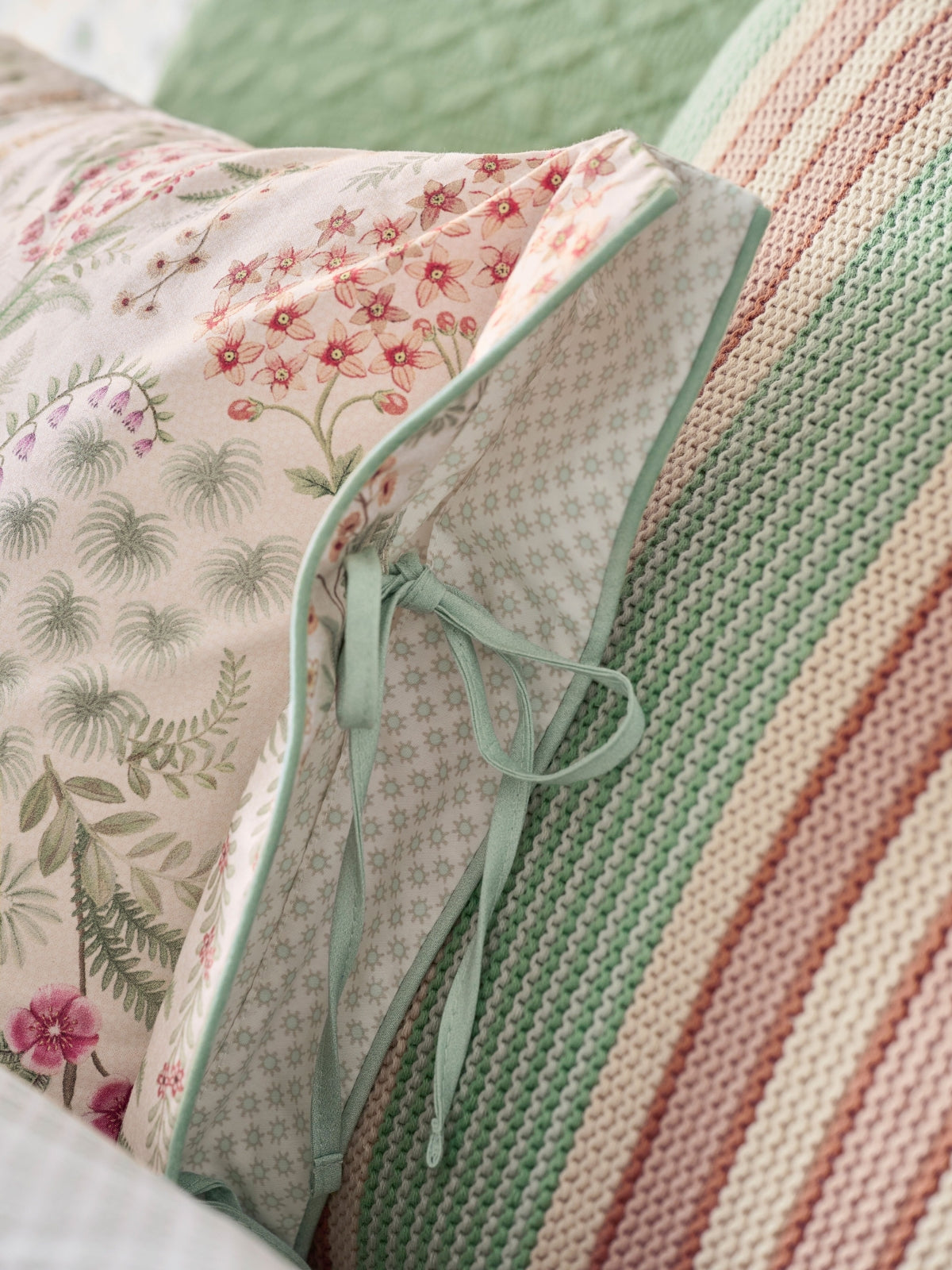 Pip Studio Lodi Garden Bettwäsche off-white 135x200cm (1 Stück) Lifestyle 9