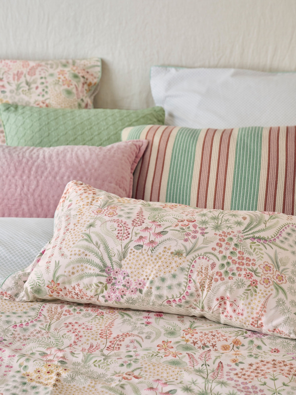 Pip Studio Lodi Garden Kissen off-white 35x60cm (1 Stück) Lifestyle 3