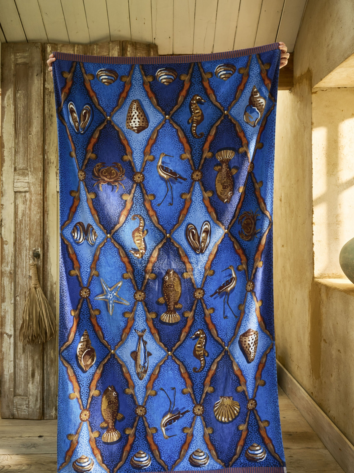 Pip Studio Little Sea Strandtuch blau 100x180cm (1 Stück) Lifestyle 1