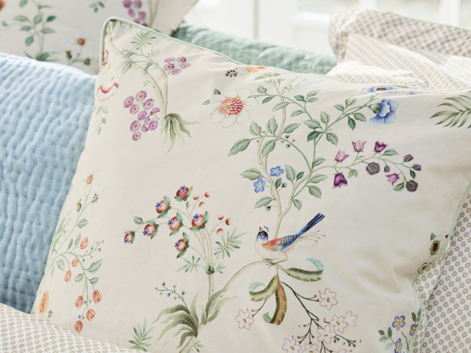 PIP STUDIO Lotus Lullaby Kissen quadratisch off-white 45x45cm (1Stück) - Produktbild 2