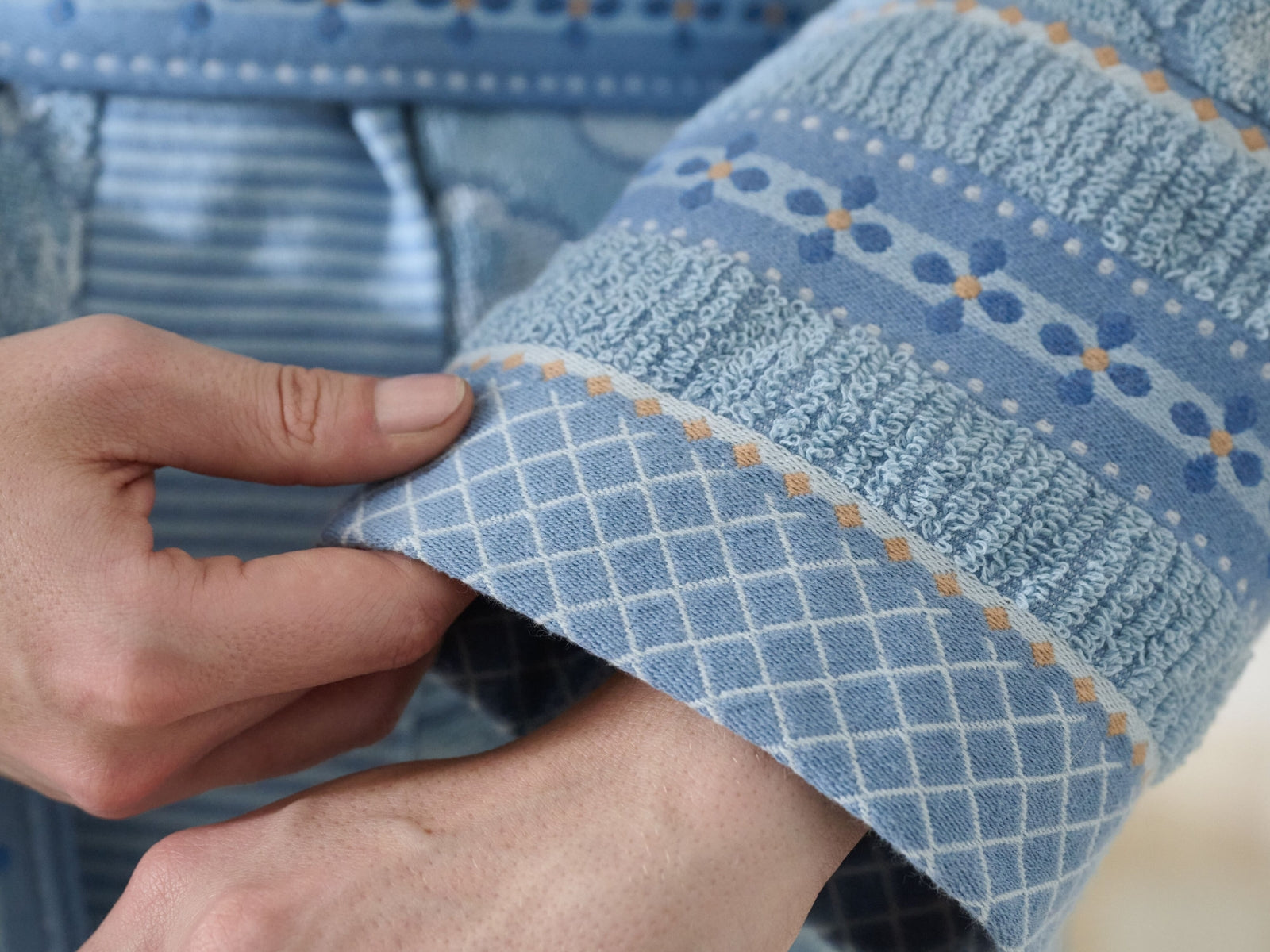 PIP STUDIO Jasmin Jacquard Bademantel light blue XL (1 Stück) - Produktbild 3
