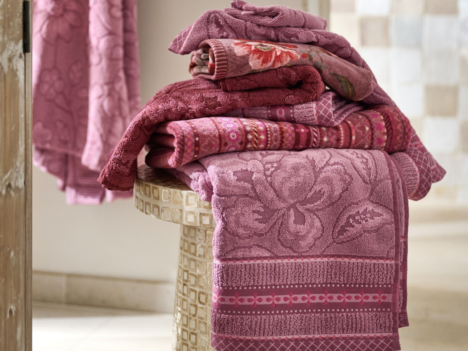 PIP STUDIO Jasmin Jacquard Gästehandtuch light pink 30x50cm (1 Stück) - Produktbild 4