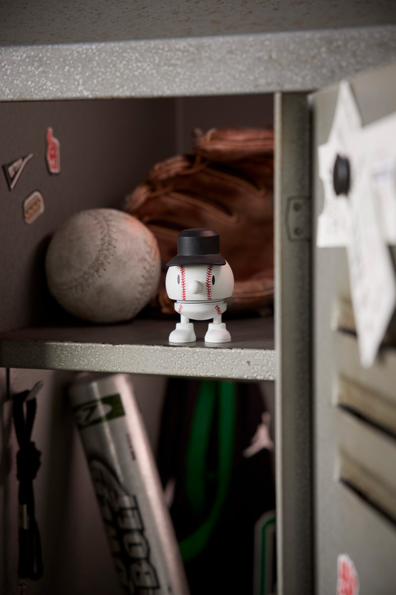 Hoptimist Baseball Bumble S White 8cm Lifestyle 1