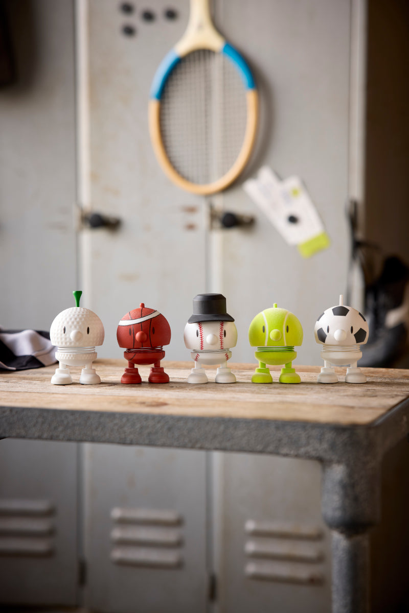 Hoptimist Football Bumble S White 7,7cm Lifestyle 1