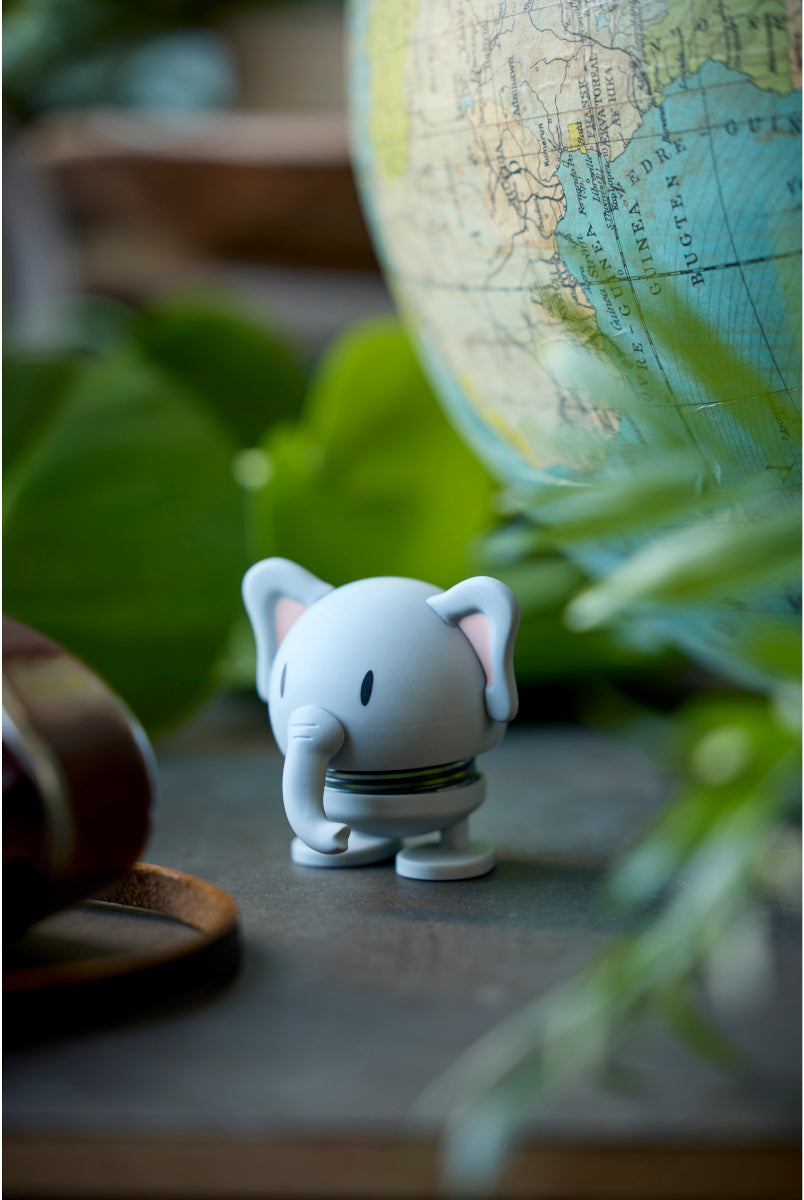 Hoptimist Soft Elephant S Grey 6cm Lifestyle 2