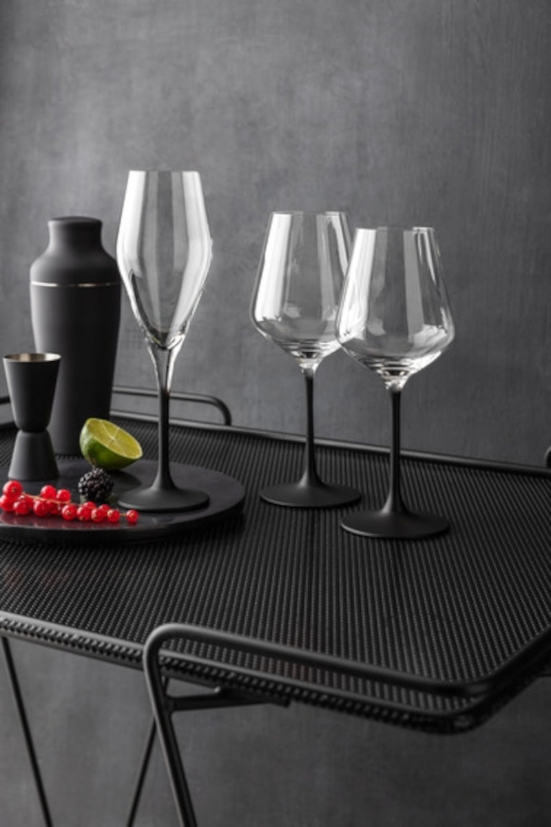 Villeroy & Boch Manufacture Rock Rotweinkelch-Set 4tlg. Lifestyle 1