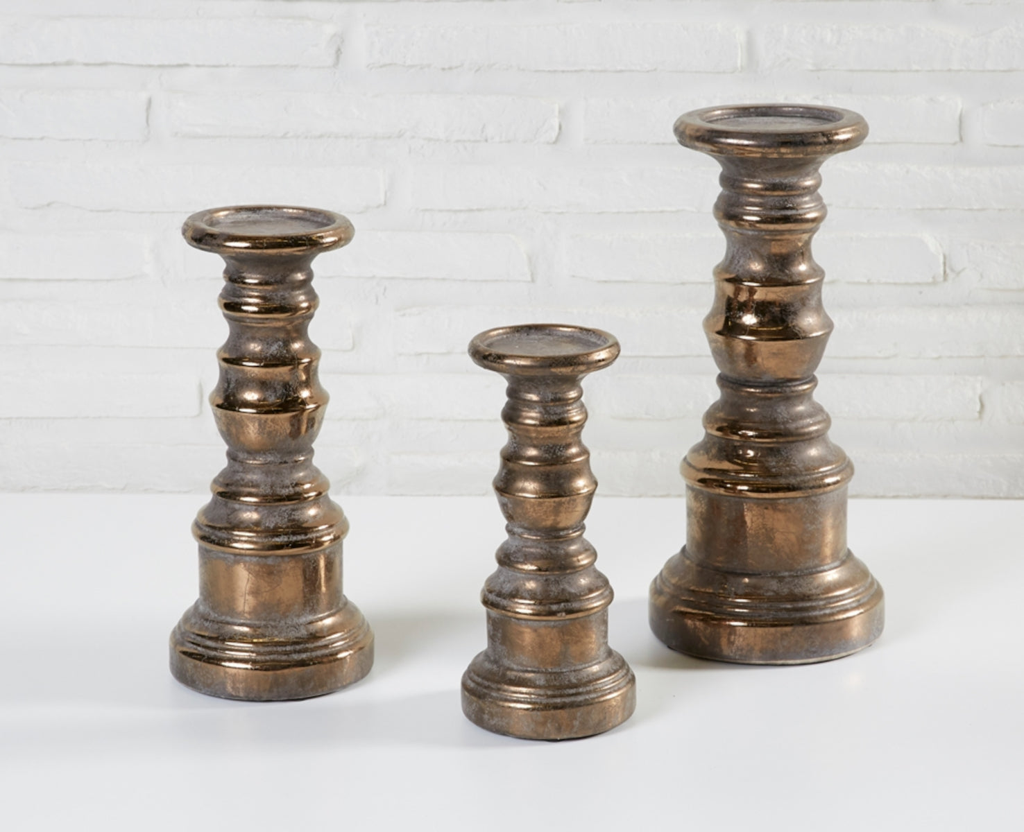 La Casa di Caesar Kerzenständer zement gold antik 25,5 cm Lifestyle