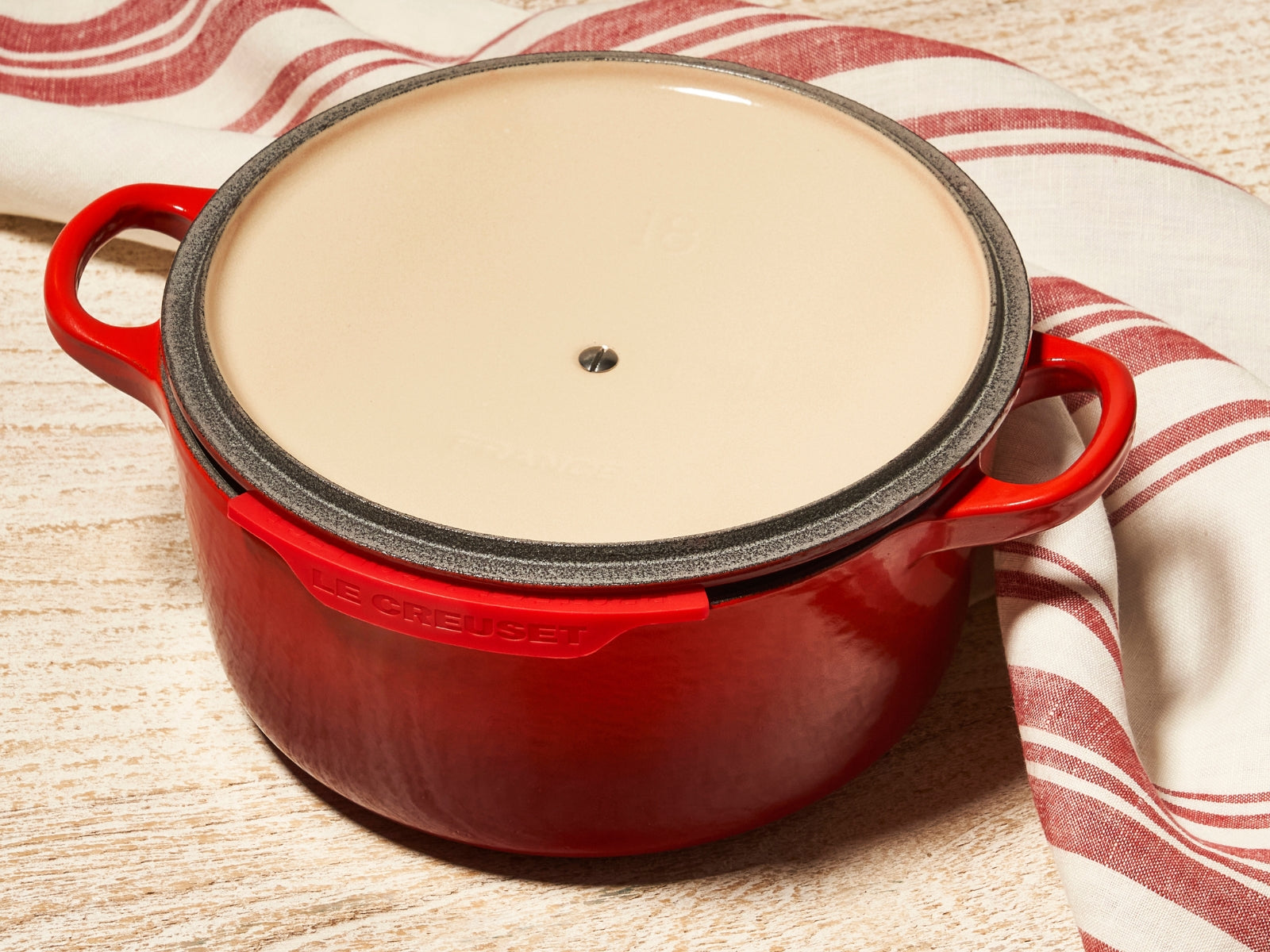 Le Creuset Stapelschutz kirschrot Set 2tlg - Produktbild 5