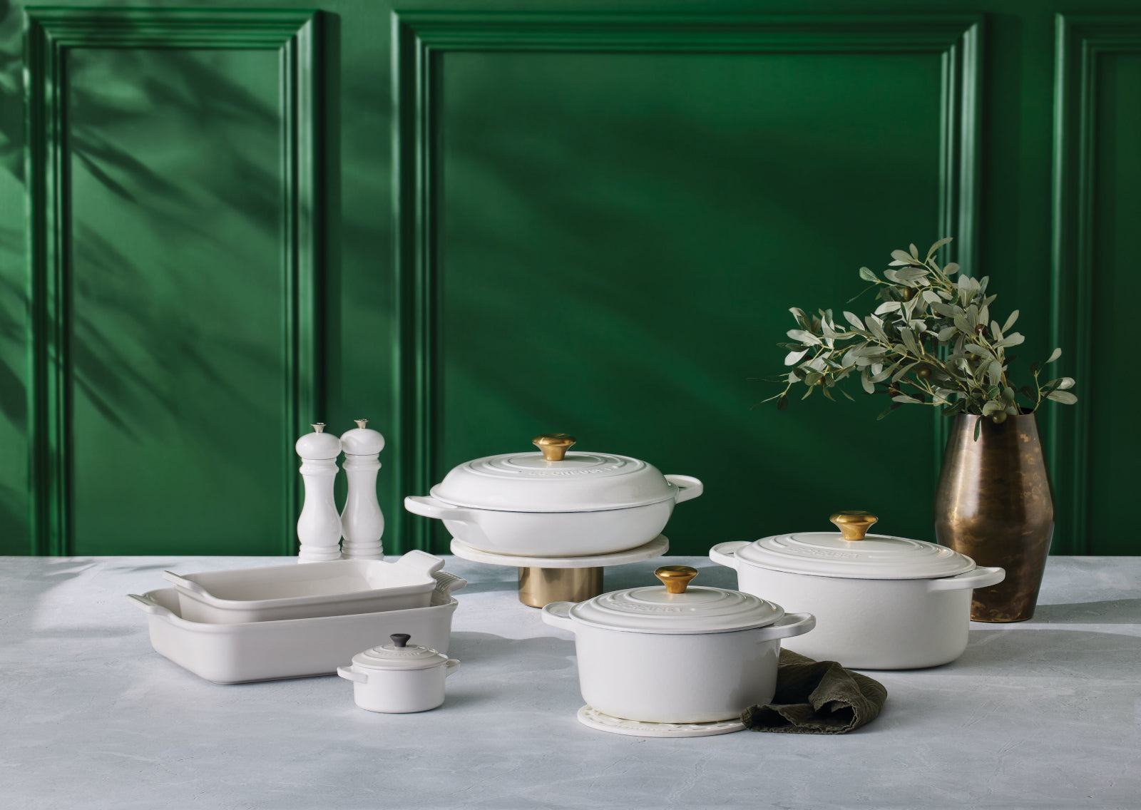 Le Creuset Bräter Signature oval weiss 29cm Lifestyle 1