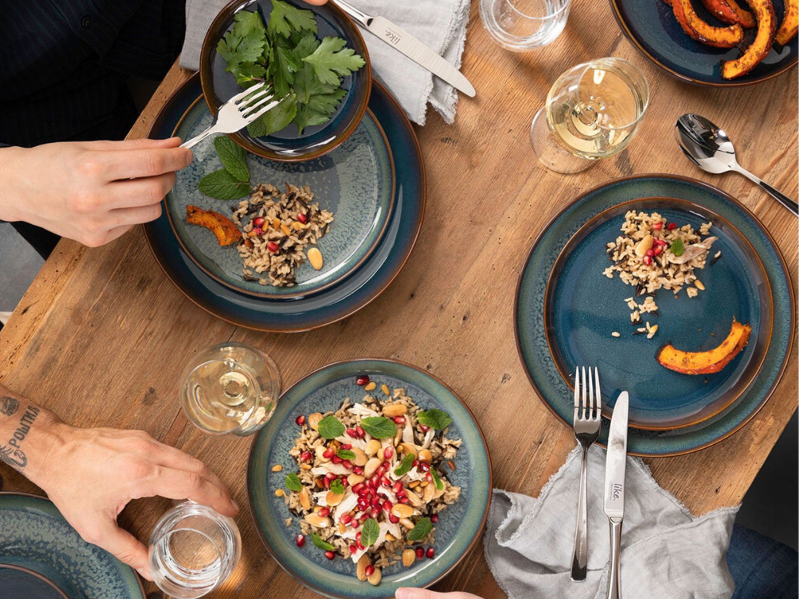 like. by Villeroy & Boch Crafted denim Tafelset 12tlg Lifestyle1