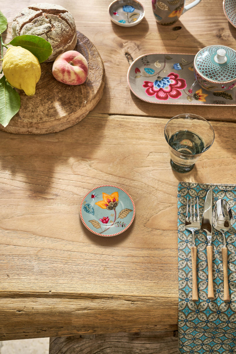 PIP STUDIO Blooming Tales Fantasy Blue Petit Four Brotteller 12cm Lifestyle1