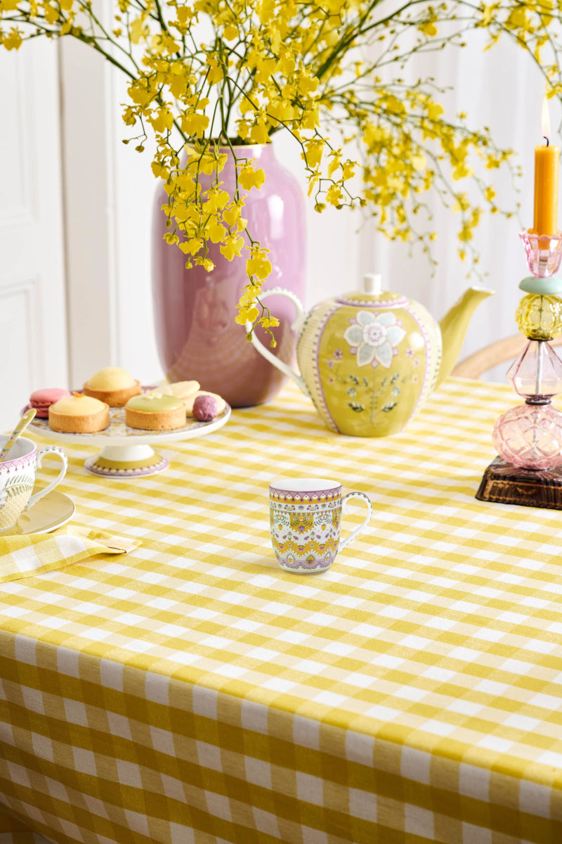 PIP STUDIO Lily&Lotus Moon Delight Yellow Small Henkelbecher 0,2l Lifestyle