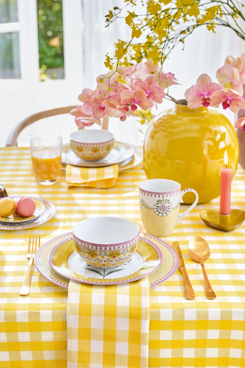 PIP STUDIO Lily&Lotus Tiles Yellow Large Henkelbecher 0,365l Lifestyle2