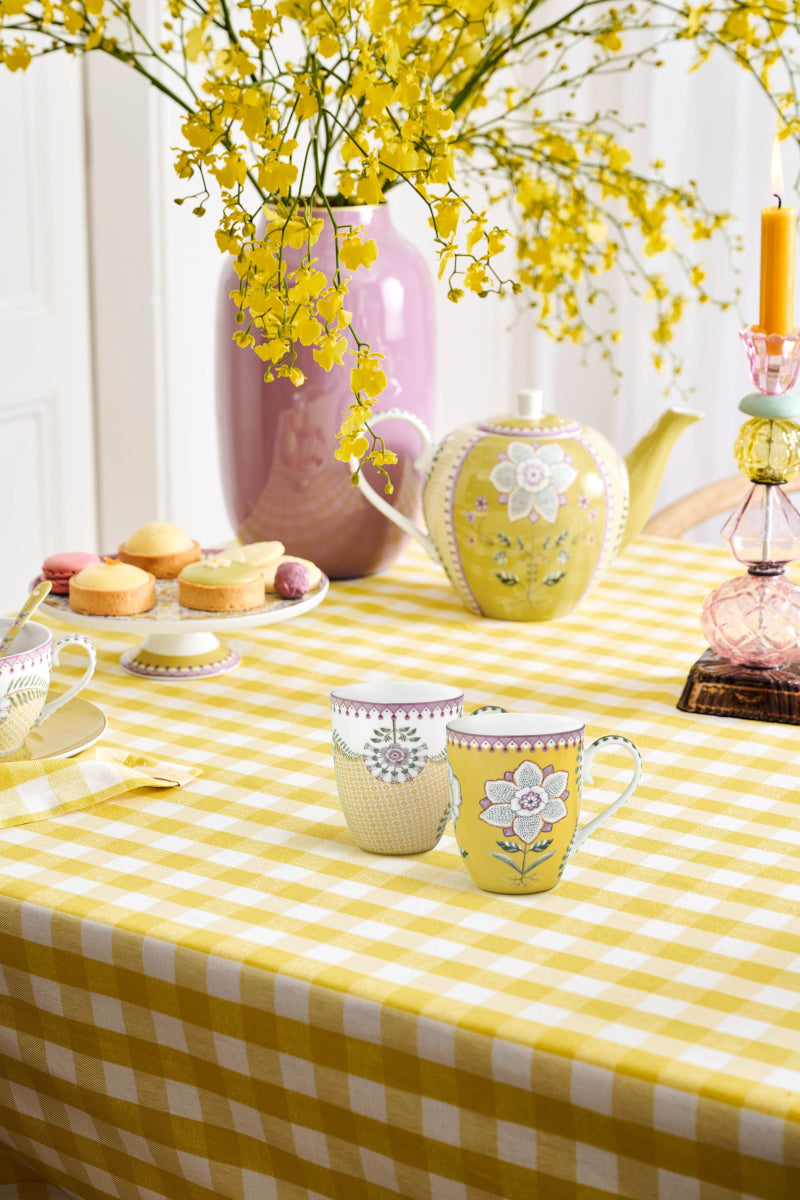 PIP STUDIO Lily&Lotus Yellow Henkelbecher Large 0,365l Set2 Lifestyle