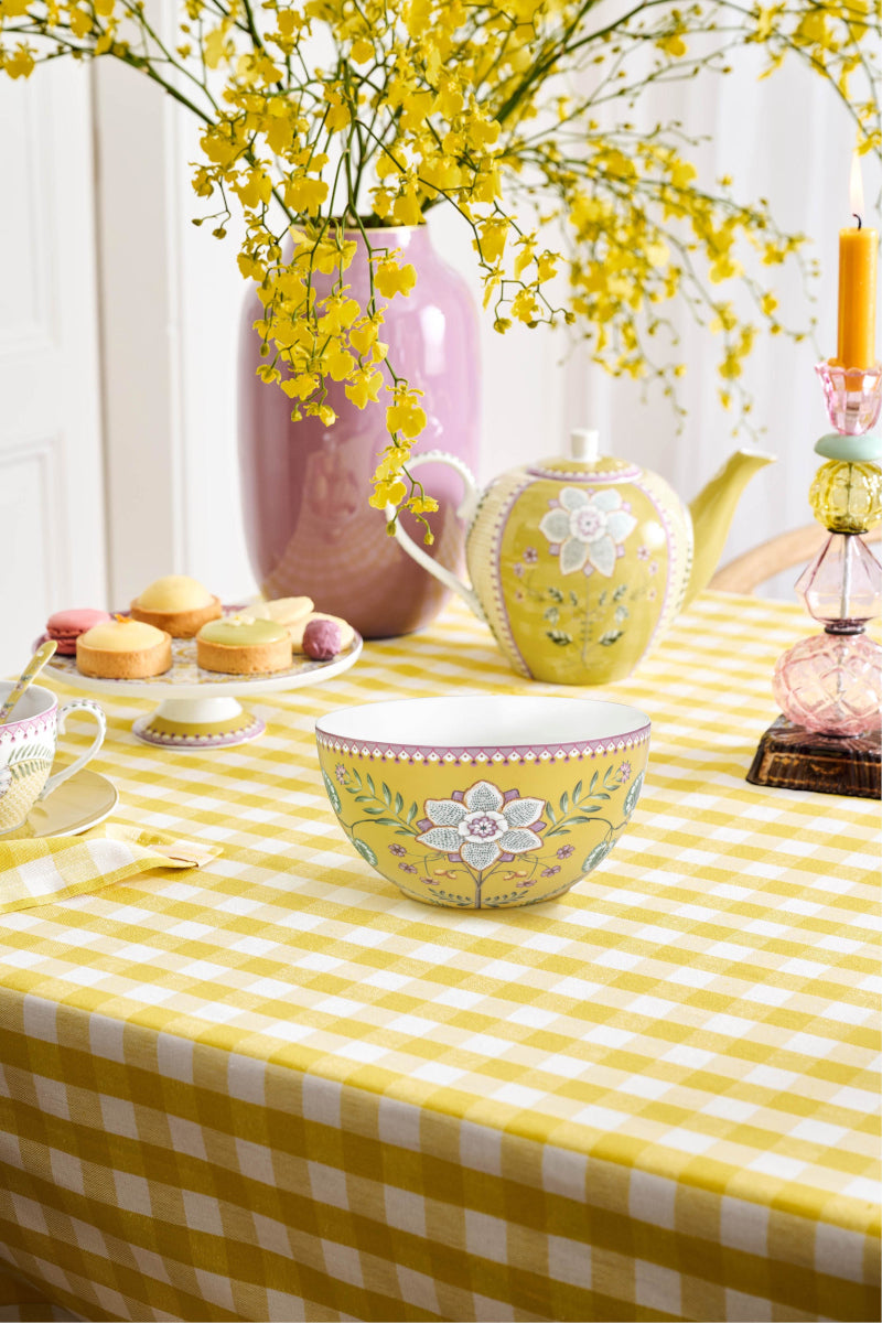 PIP STUDIO Lily&Lotus Yellow Bowl 18cm Lifestyle1